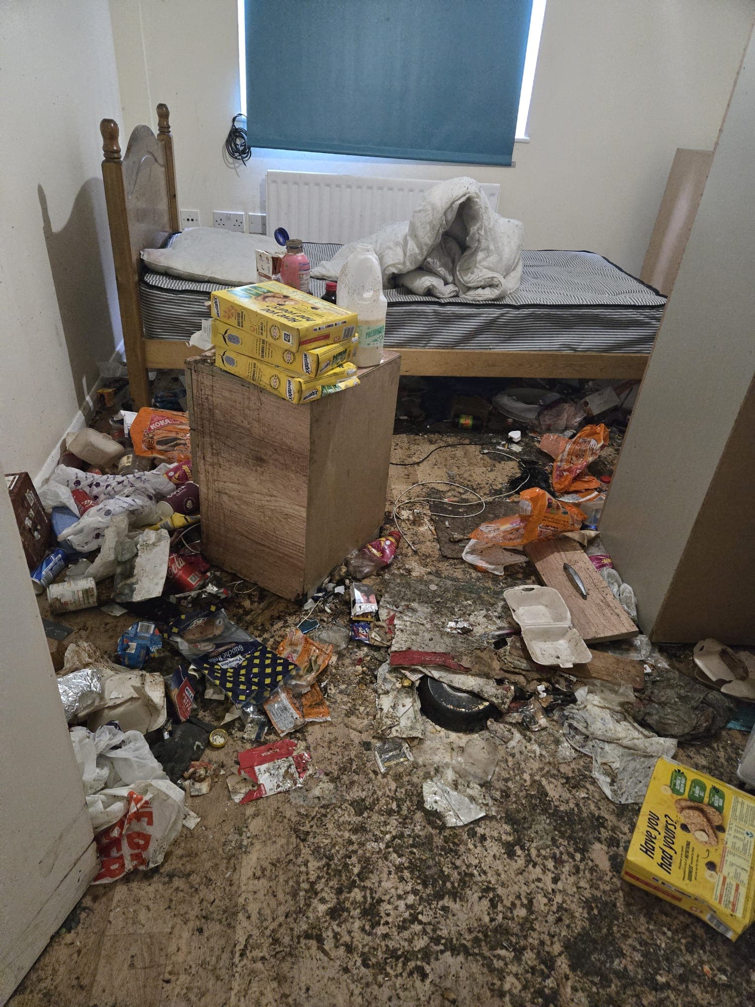 Bedroom before cleaning